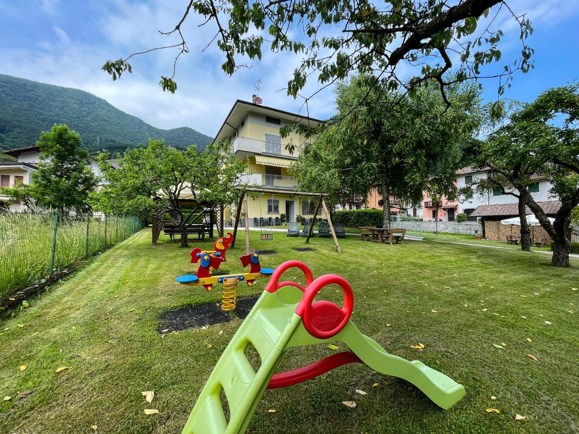 Residence Zecchini Tiarno di Sotto Exteriér fotografie